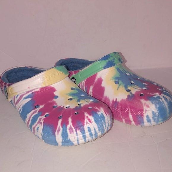 CROCS Shoes - Crocs ClassicVacay Vibes Tie Dyed Lined Clogs
